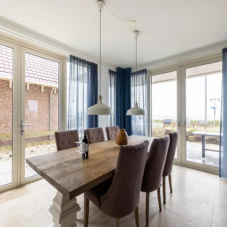 Luxury Apartment Just A Stone Throw From North Sea